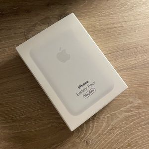 Apple Magsafe Battery Pack